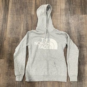The North Face women’s hoodie (XS)